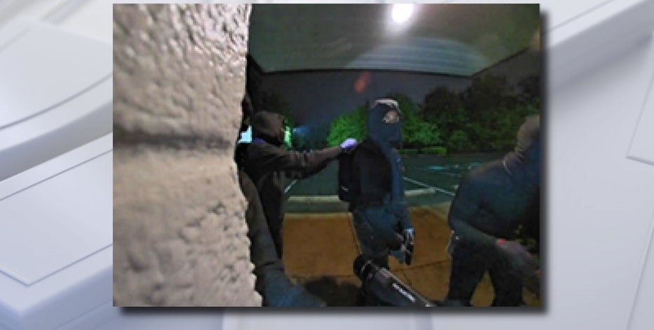 Masked men steal over 50 long guns, handguns from Fairfax County gun store
