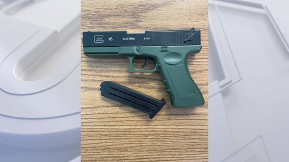 Elementary school student found with airsoft gun in backpack: deputies