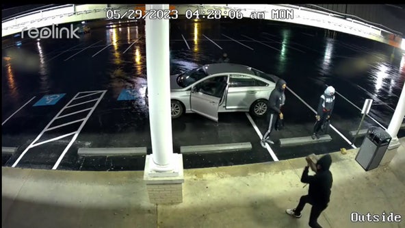 4 smash way into Fairfax vape shop; steal multiple tobacco products