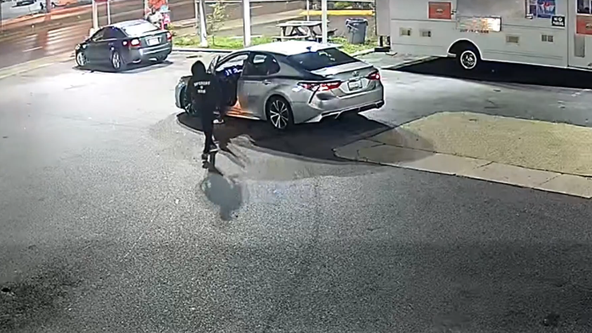 Graphic video shows a shooting during an attempted armed robbery in Takoma Park