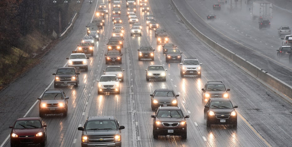 Thanksgiving travel faces challenges from budding cross-country storm