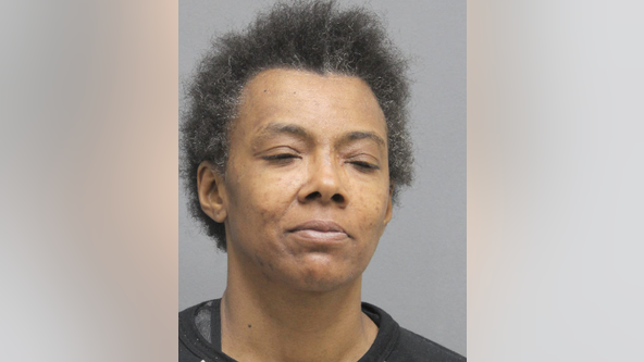 44-year-old woman strangles 4-year-old, lifts her off the ground in Prince William County: police