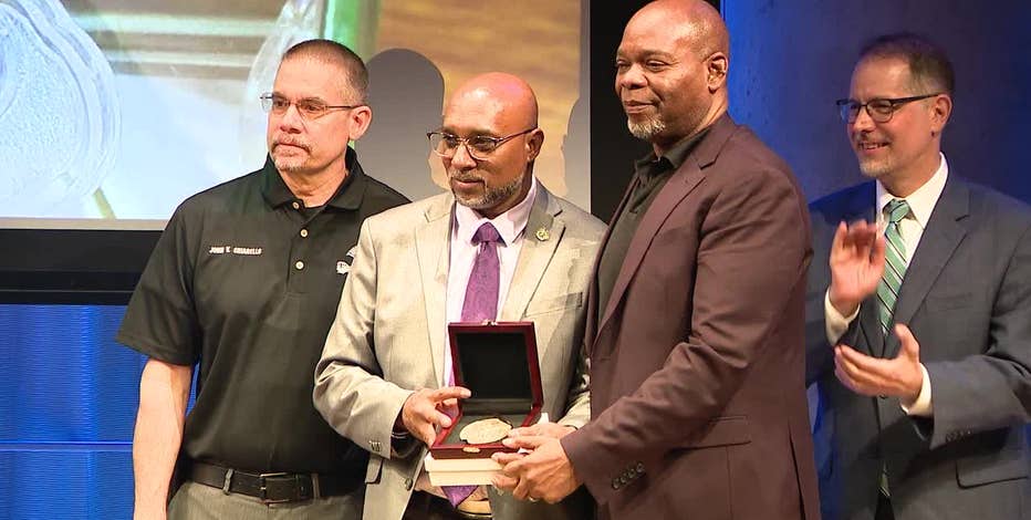 8 MTA workers honored as heroes for role in 9/11 response