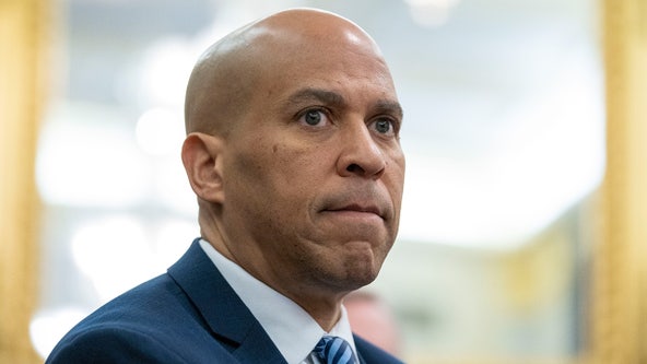 Sen. Booker says fellow New Jersey Democrat Menendez should resign over 'shocking' bribe allegations