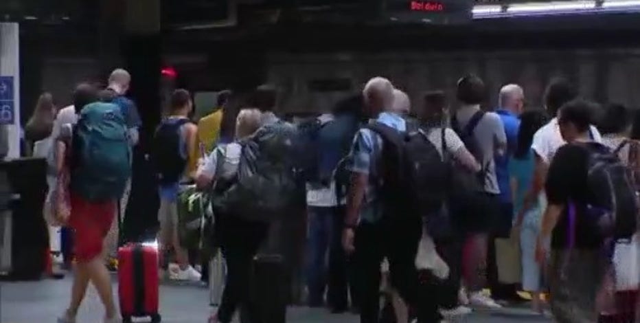 Train derailment near Queens Village causes delays for commuters