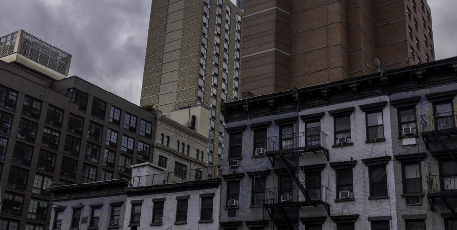 Average Manhattan rent remains over $5,500 a month