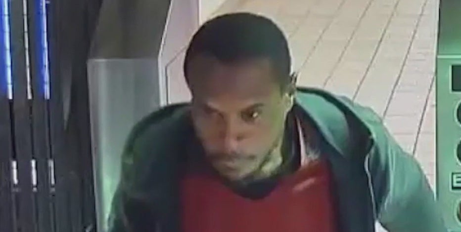 NYPD hunting for suspect after woman shoved onto subway tracks in Manhattan