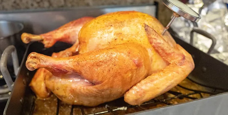 Walmart, Aldi cut cost of Thanksgiving meals for holiday season