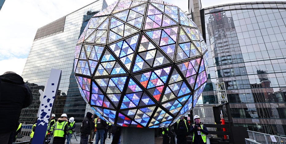Revelers set to pack into Times Square for annual New Year's Eve ball drop