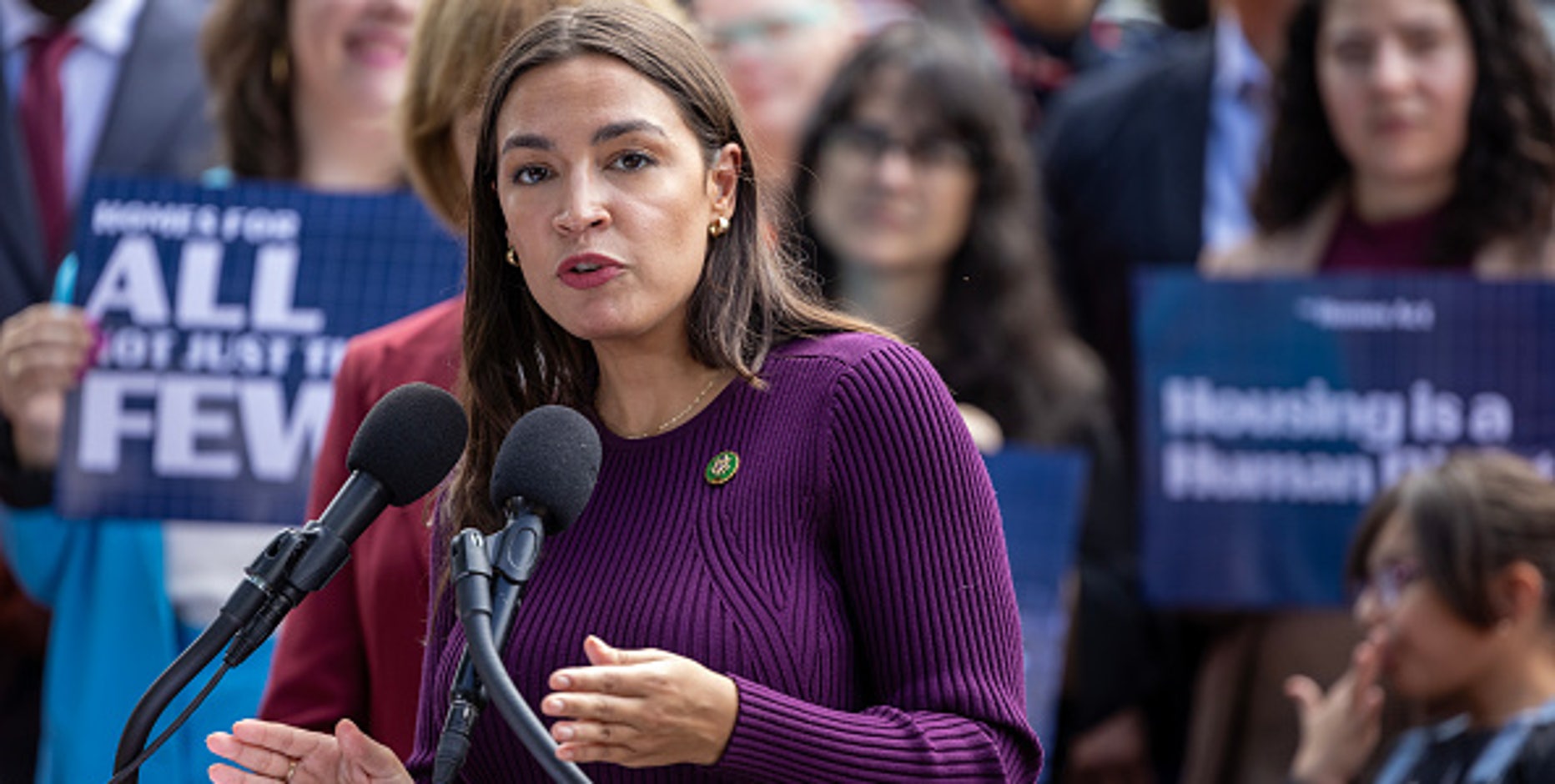 AOC calls for Mayor Adams to resign