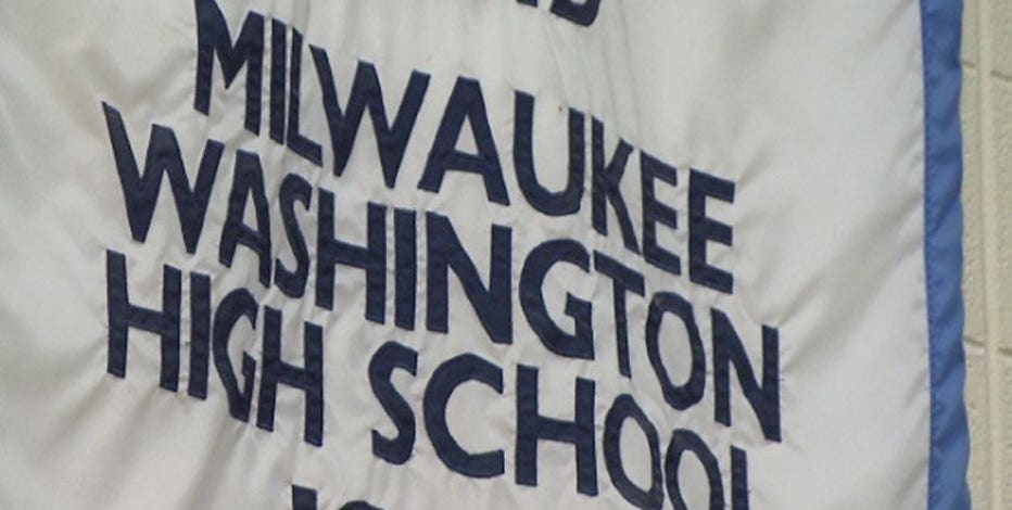 Milwaukee school gets $100K athletic field grant, Packers announce