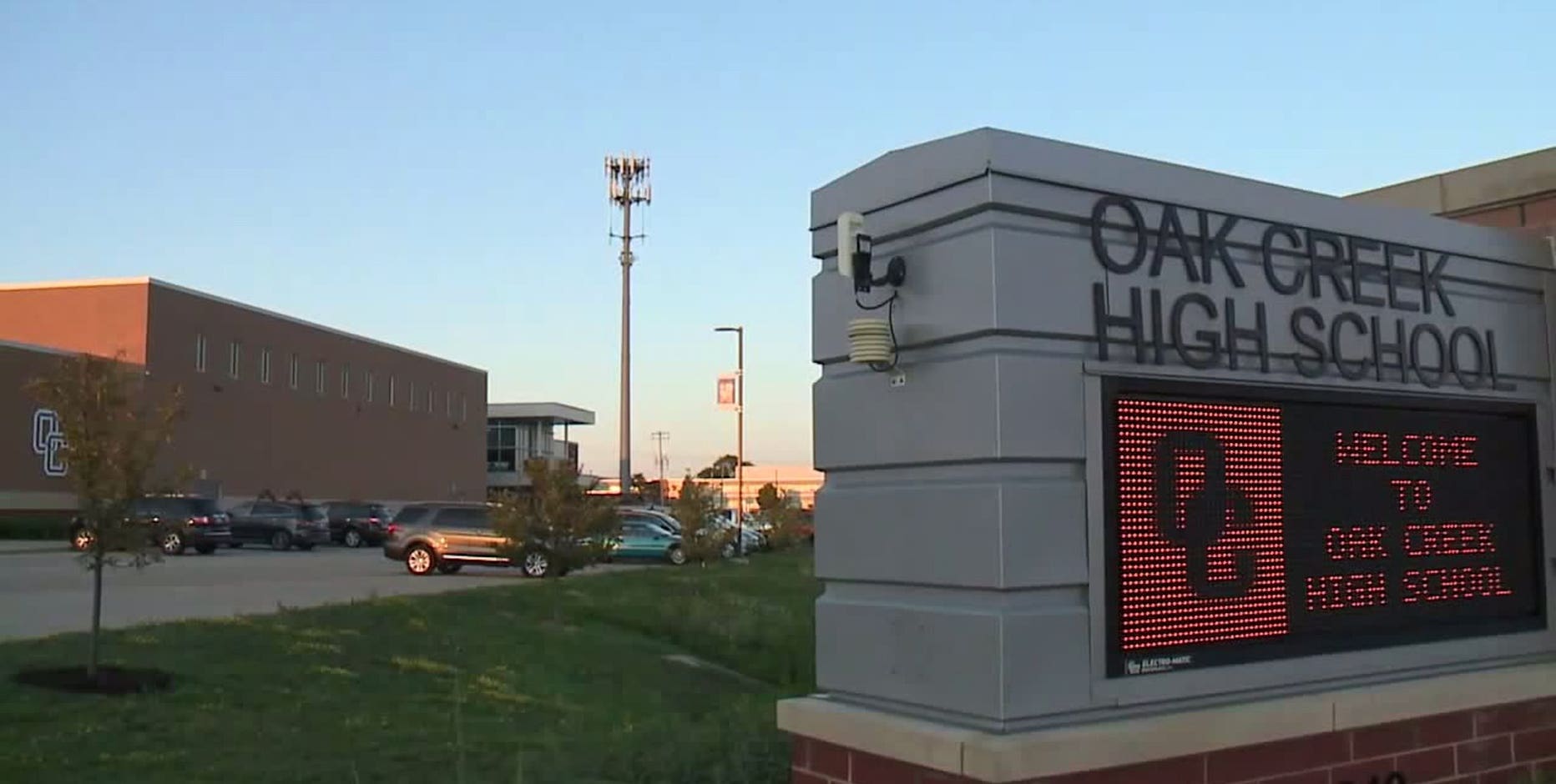 Oak Creek-Franklin schools pivot to all-remote learning