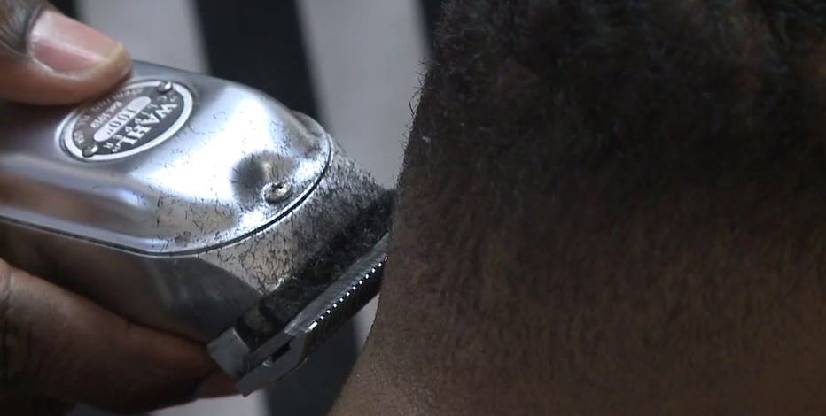 'We're opening up:' Talk among customers at Milwaukee barbershop swirls around 2020 DNC