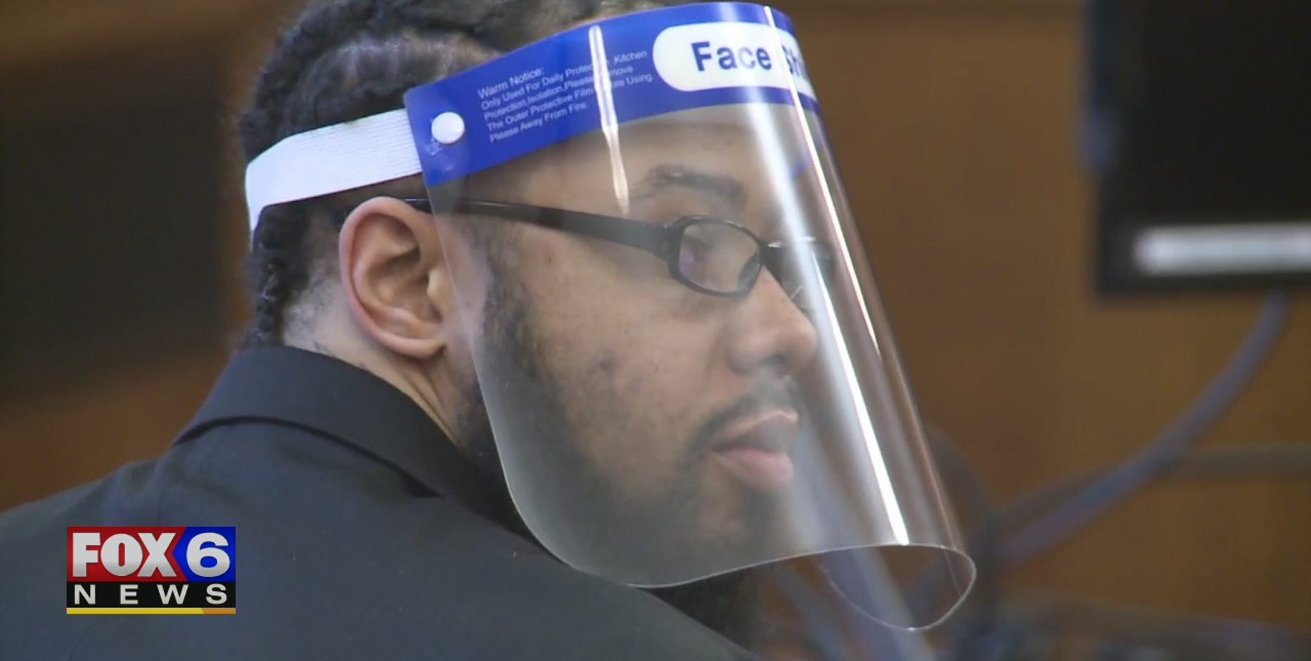 'Gun pointed at me:' Witness describes robbery before officer's killing