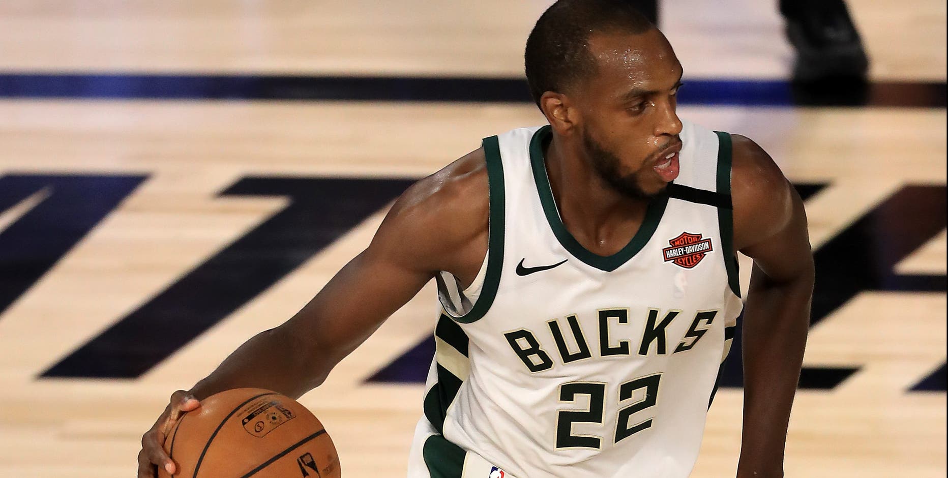 Bucks lose 3rd straight to Heat, face elimination in Game 4