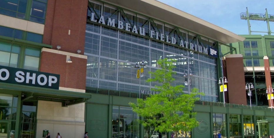 Lambeau Field, Packers-owned Titletown businesses no longer accepting cash