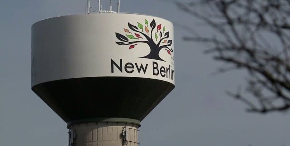 New Berlin rollover crash, driver extricated