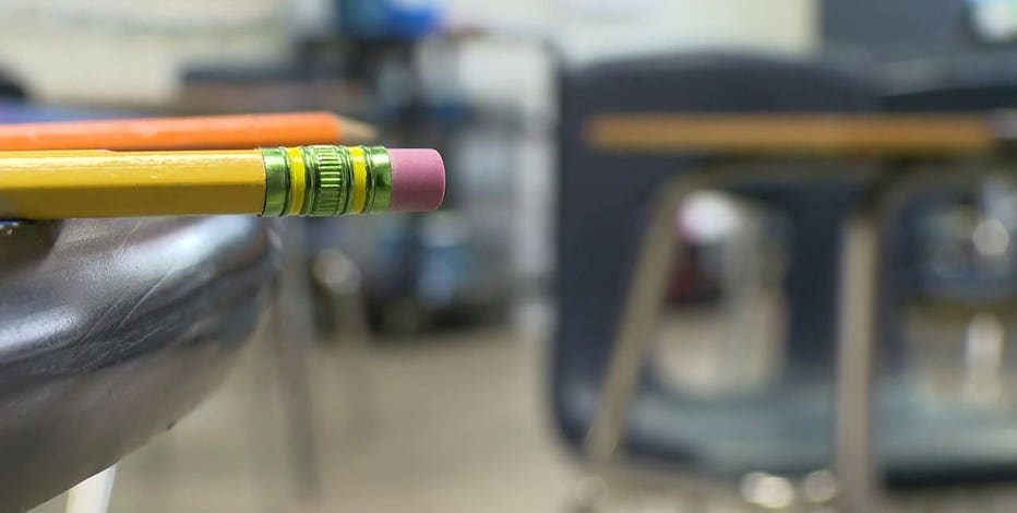 Wisconsin teachers resign in wake of slavery question