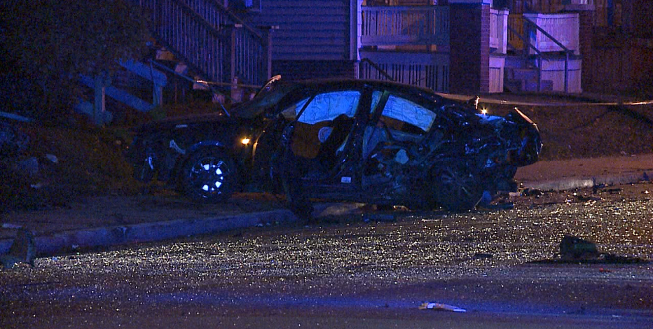 2 dead, 1 in critical condition following crash in Milwaukee