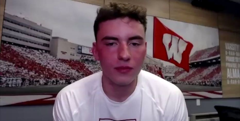 Report: Badgers&#8217; QB Mertz out after 2nd positive COVID-19 test