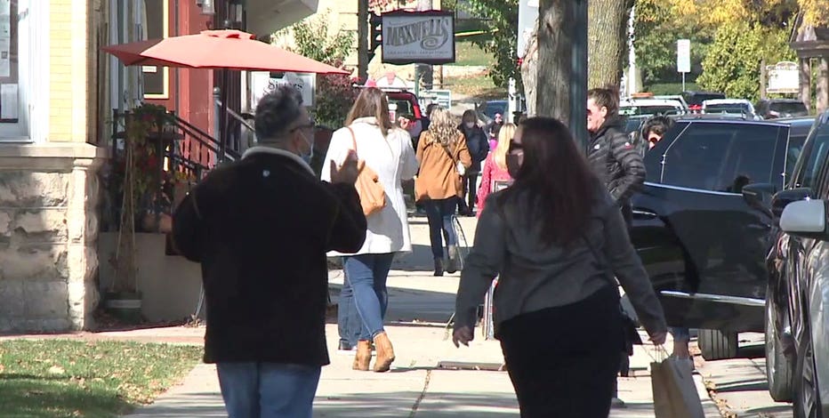 Shopping, dining out persist amid Wisconsin's COVID-19 surge
