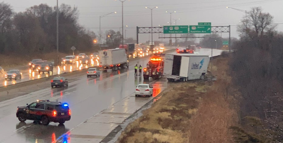 MCSO: Lanes closed on NB I-41 due to jack-knifed semi-tanker