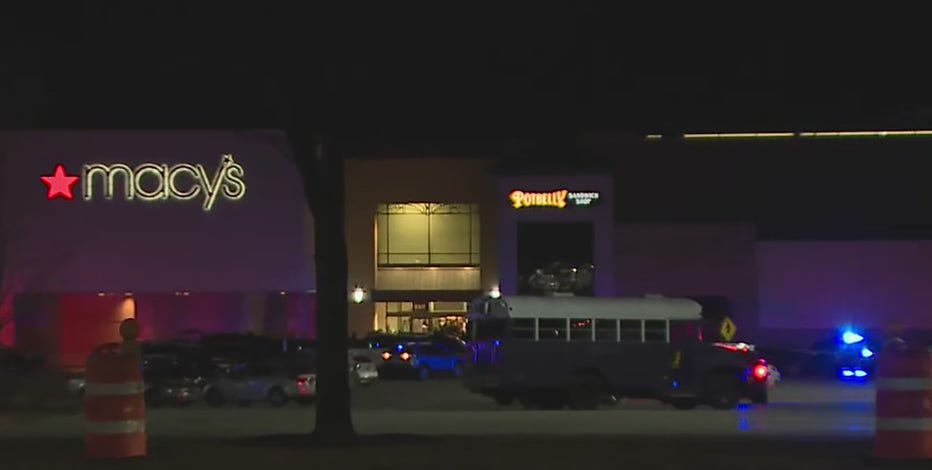 Wauwatosa PD: 8 wounded in mall shooting; perpetrator on the run