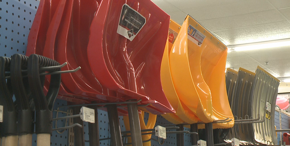 Hahn's Ace Hardware in Mukwonago busy before snow