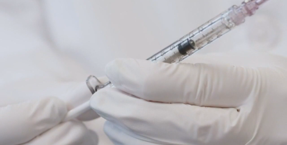 Health care worker suffers allergic reaction after COVID vaccination