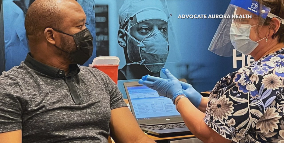 1st COVID-19 vaccines arrive for Milwaukee health care workers