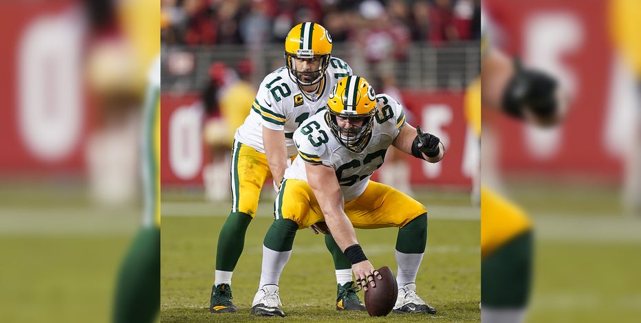 Packers place center Corey Linsley on injured reserve