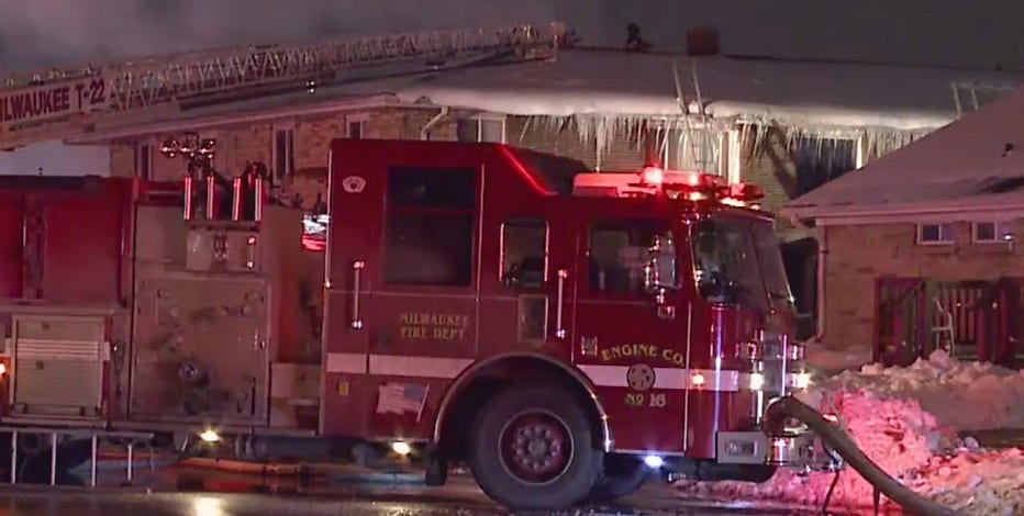 Fire crews called to 2-alarm fire near 91st and Silver Spring