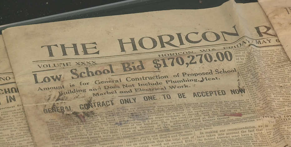 100 years in the waiting: Horicon Schools opens capsule from 1921