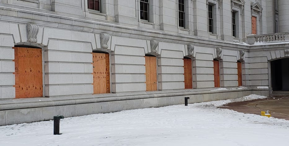 Wisconsin State Capitol boarded up, National Guard mobilized