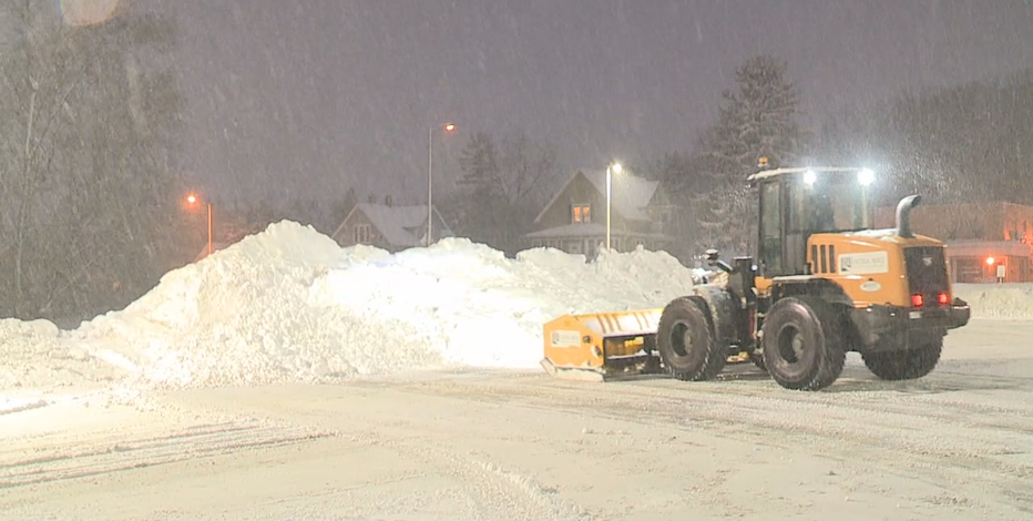 Snow removal race intensifies as temperature drop nears