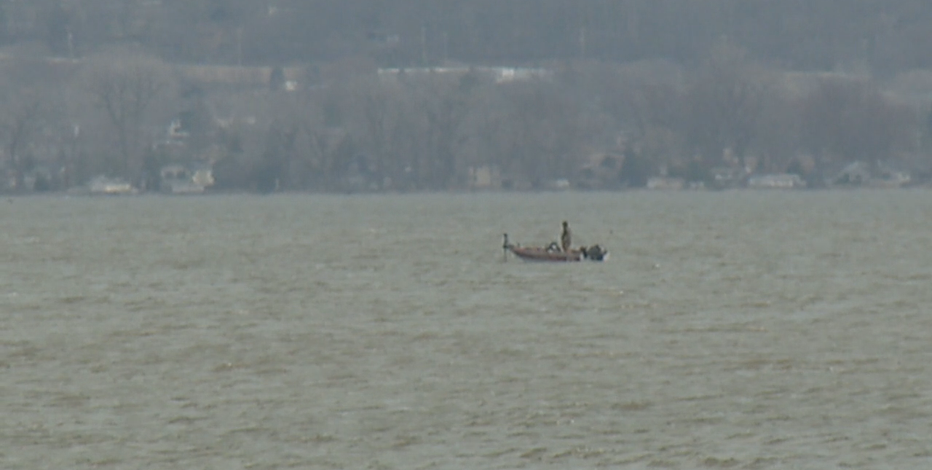 Recovery efforts continue on Lake Winnebago for 2 victims