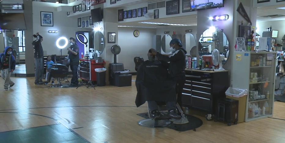 Milwaukee barbershop hosts COVID-19 vaccine clinic