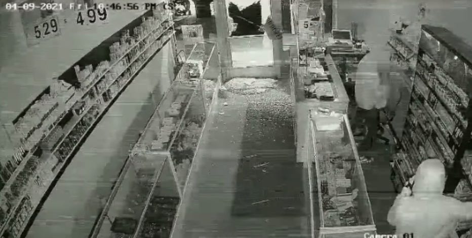 Police seek suspects following burglary at Tobacco Xpress in Hales Corners