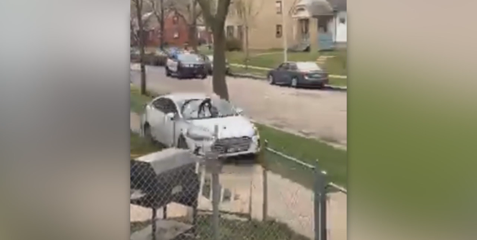Video shows suspect hit sidewalk during Milwaukee police pursuit