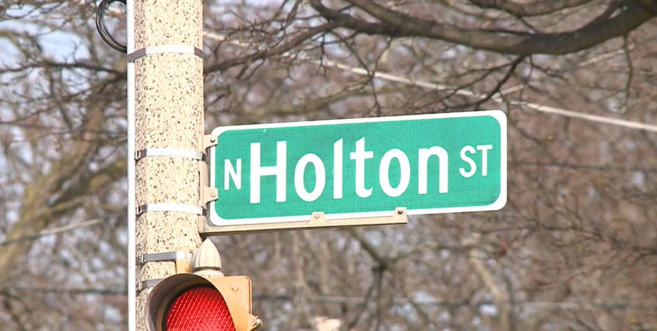 MPD: Man shot, seriously injured near Holton and Wright