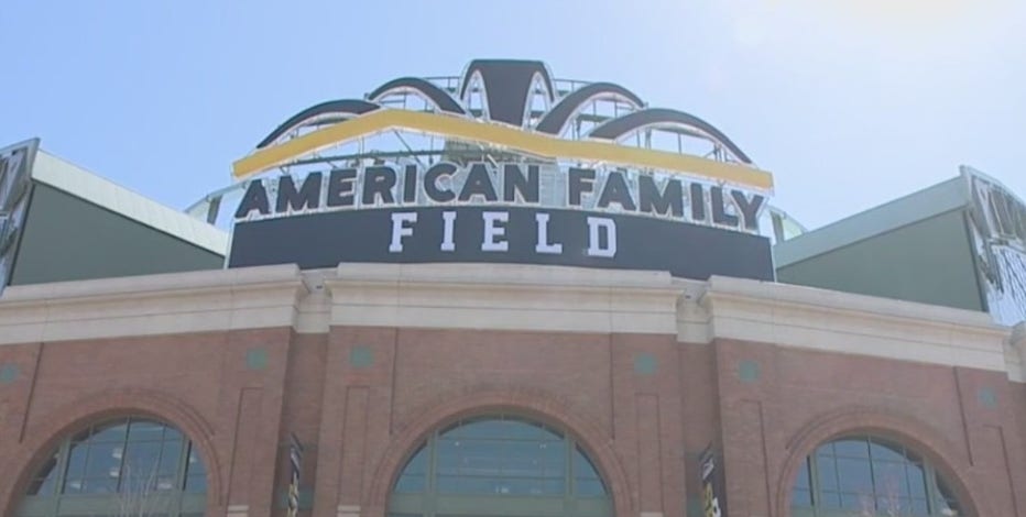 Free Brewers tickets with COVID vaccine May 26-27