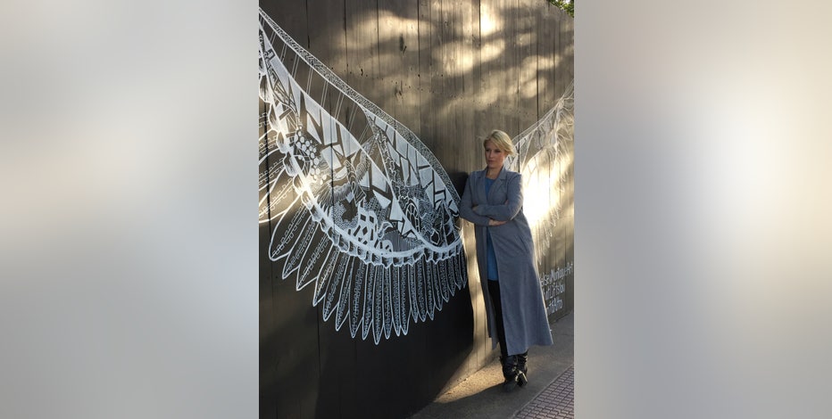 #WhatLiftsYou street artist to leave her mark on Milwaukee