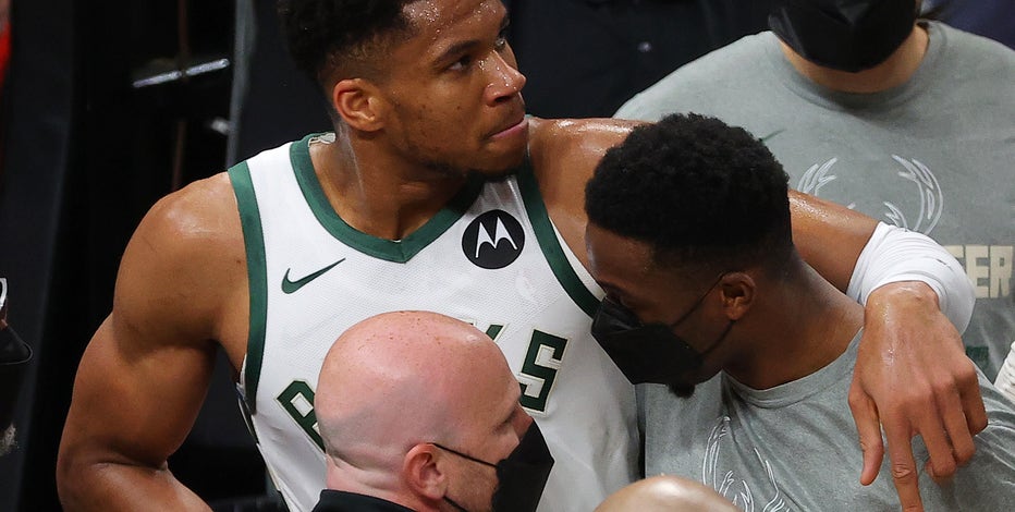 Giannis Antetokounmpo knee injury, no structural damage: report