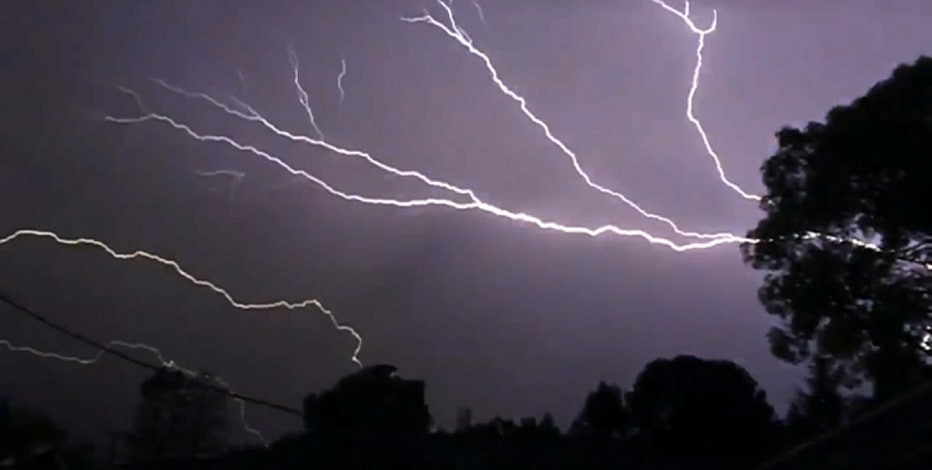 Scientists think 2020 lockdowns may have caused less lightning