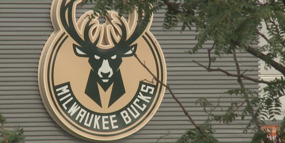 Milwaukee Bucks open scrimmage tickets