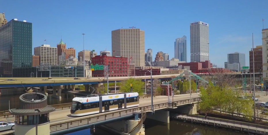 Hop streetcar: Milwaukee parking revenue to plug budget gap