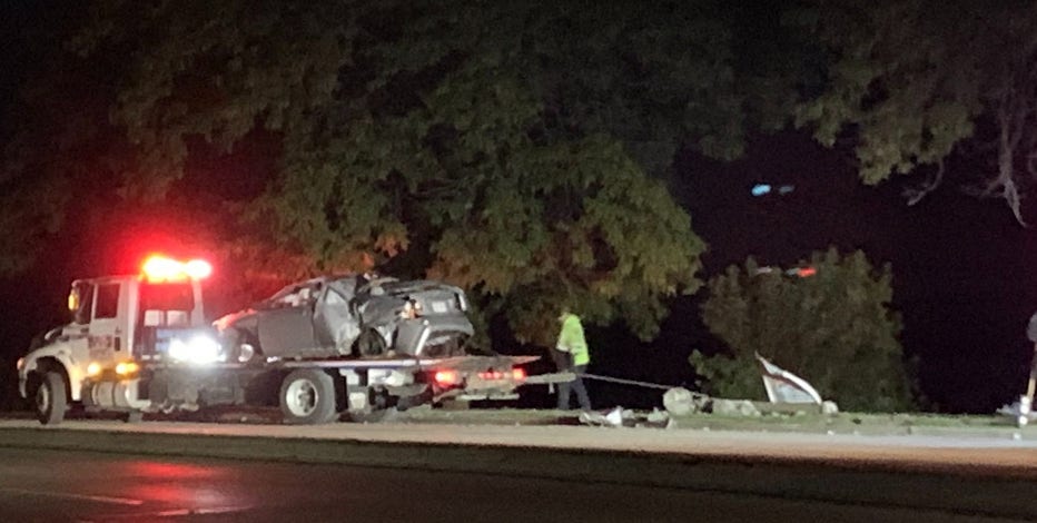 Rollover crash near Bradford Beach; 4 injured, 2 light poles damaged