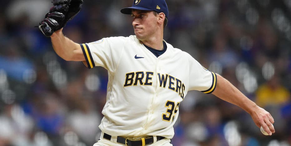 Brewers' Brent Suter named Roberto Clemente Award nominee for 2021