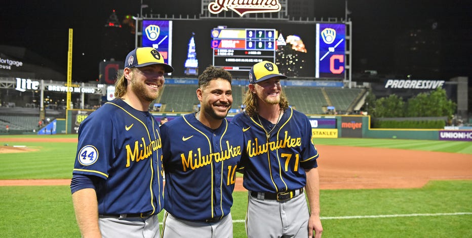 Brewers' Burnes, Hader combine for MLB record 9th no-hitter