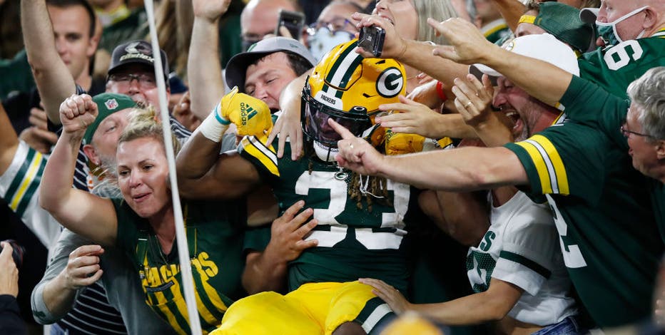 Packers beat Lions at Lambeau in Green Bay's home opener